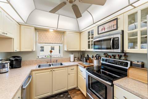 2950 SE Ocean Blvd. #135-8, Stuart FL - photo 10 of 24