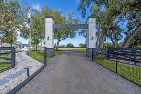 16200 Orange Avenue, Fort Pierce FL - photo 6 of 127
