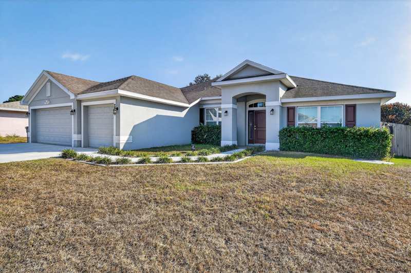 4 bedroom Single Family Residence at 294 SW Statler Avenue, Port St Lucie Section 18, Port St. Lucie — photo 1