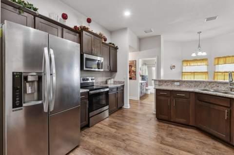 294 SW Statler Avenue, Port St. Lucie FL - photo 23 of 72