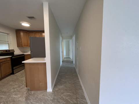 285 SE Abeto Lane, Port St. Lucie FL - photo 13 of 20