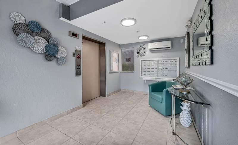 3 bedroom Condominium at 12565 Imperial Isle Drive #208, Coral Cove Condo, Boynton Beach — photo 3