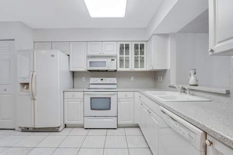 12565 Imperial Isle Drive #208, Boynton Beach FL - photo 17 of 71