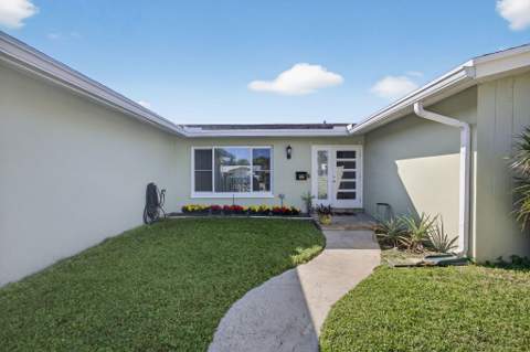 3646 Cypress Street, Palm Beach Gardens FL - photo 13 of 67