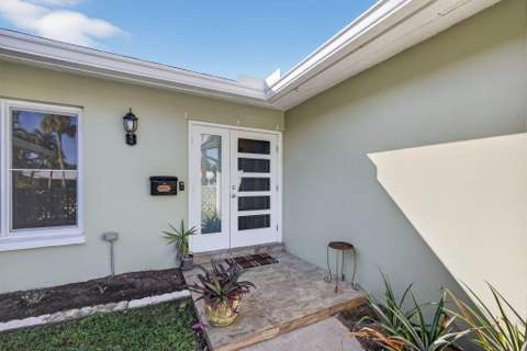 3646 Cypress Street, Palm Beach Gardens FL - photo 14 of 67