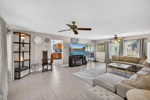 3646 Cypress Street, Palm Beach Gardens FL - photo 16 of 67