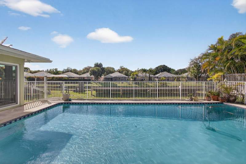 2 bedroom Single Family Residence at 3646 Cypress Street, Pbg, Palm Beach Gardens — photo 5