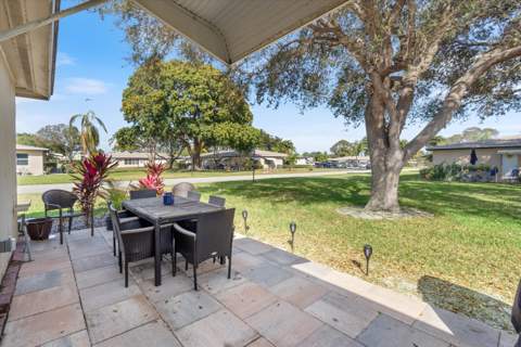 1022 Circle Drive #A, Delray Beach FL - photo 23 of 25