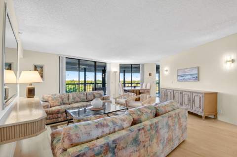 5279 Fountains Drive #604, Lake Worth FL - photo 7 of 59