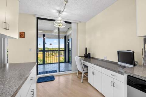 5279 Fountains Drive #604, Lake Worth FL - photo 23 of 59