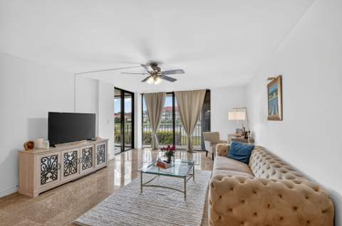 7030 Half Moon Circle #117, Hypoluxo FL - photo 18 of 80