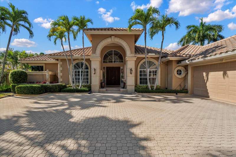 3 bedroom Single Family Residence at 1338 Breakers West Boulevard, Breakers West 16, West Palm Beach — photo 2