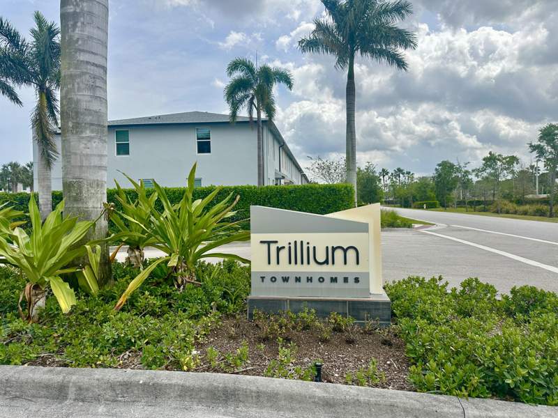 3 bedroom Townhouse at 2401 SE Tarvest Way, Trillium, Stuart — photo 2