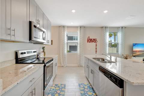 2401 SE Tarvest Way, Stuart FL - photo 10 of 47