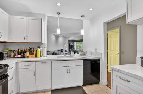 7535 La Paz Boulevard #301, Boca Raton FL - photo 16 of 45