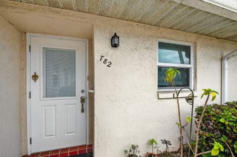 782 Nantucket Circle, Greenacres FL - photo 10 of 41