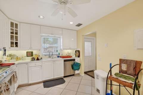 782 Nantucket Circle, Greenacres FL - photo 14 of 41