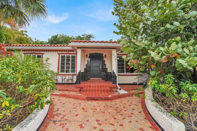 4 bedroom Single Family Residence at 417 N 12th Avenue, Lake Worth Town Of, Lake Worth — photo 1