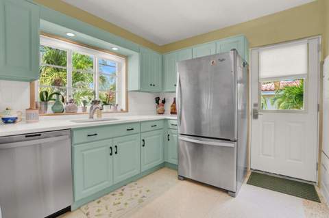 417 N 12th Avenue, Lake Worth FL - photo 13 of 42