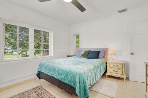 417 N 12th Avenue, Lake Worth FL - photo 15 of 42