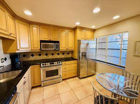 9261 Vista Del Lago #E, Boca Raton FL - photo 11 of 51