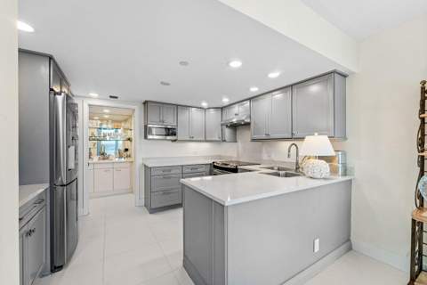 529 S Flagler Drive #8g, West Palm Beach FL - photo 8 of 28