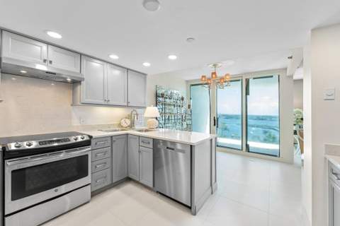 529 S Flagler Drive #8g, West Palm Beach FL - photo 7 of 28