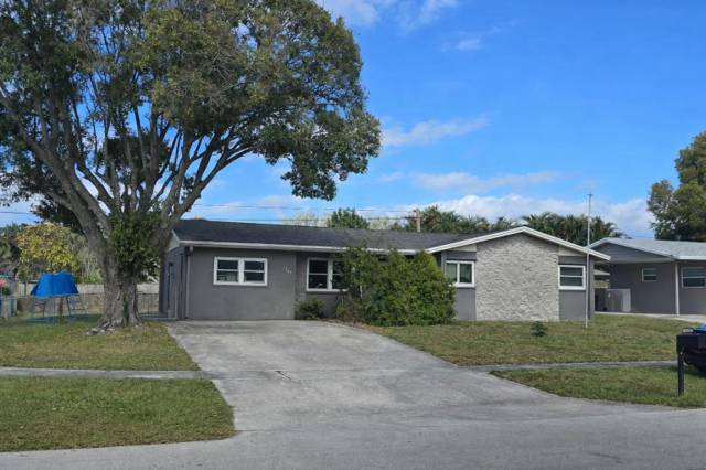 Palm Beach Cabana Colony East