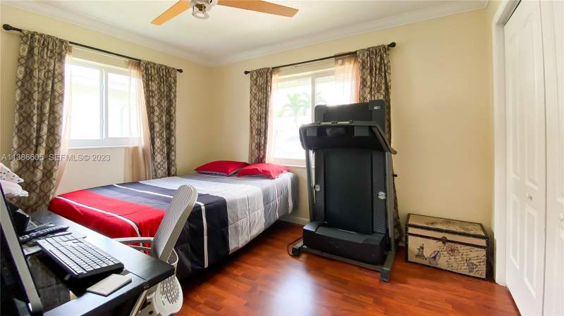 2 bedroom Single Family Residence at 7106 NW 73rd Avenue, Mainlands Of Tamarac Lakes, Tamarac — photo 5