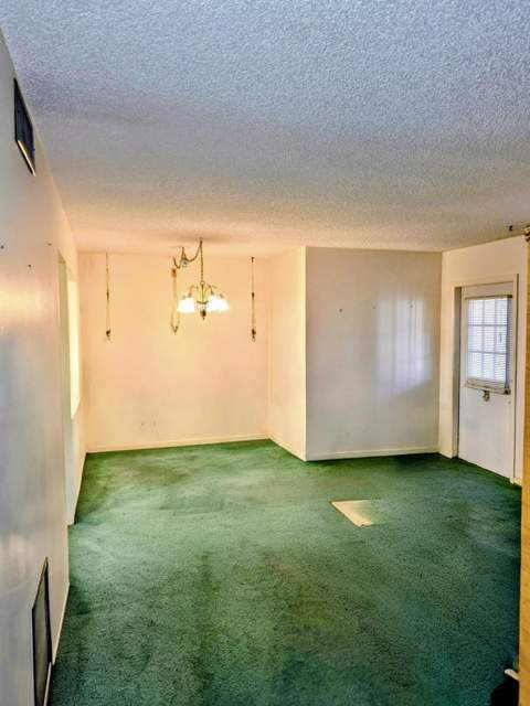 423 Pine Glen Lane #C-1, Greenacres FL - photo 6 of 14