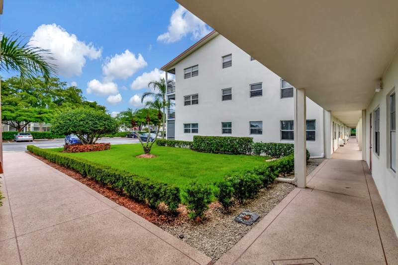 2 bedroom Condominium at 339 Preston I, Preston At Century Village Condo, Boca Raton — photo 5