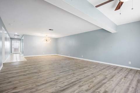 1740 NW 19th Terrace #204, Delray Beach FL - photo 9 of 33
