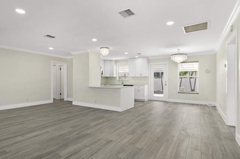 3 bedroom Single Family Residence at 912 SE 8th Court, Cove 4th Sec, Deerfield Beach — photo 5