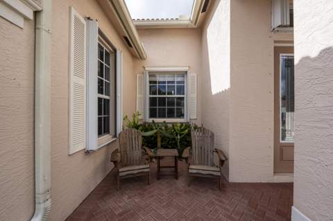 625 SW Long Key Court, Port St. Lucie FL - photo 7 of 54