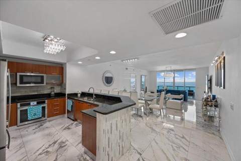2650 Lake Shore Drive #1004, Riviera Beach FL - photo 8 of 23