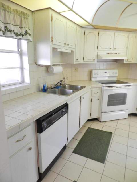 4 Greenway Village #107, Royal Palm Beach FL - photo 6 of 21