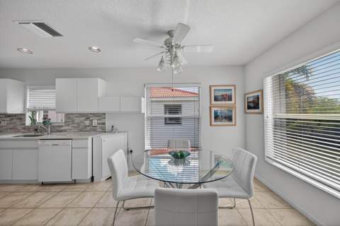 7676 Springwater Place #201, Boynton Beach FL - photo 11 of 44