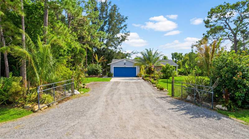 3 bedroom Single Family Residence at 17830 49th Street, Acreage/Loxahatchee, Loxahatchee — photo 2