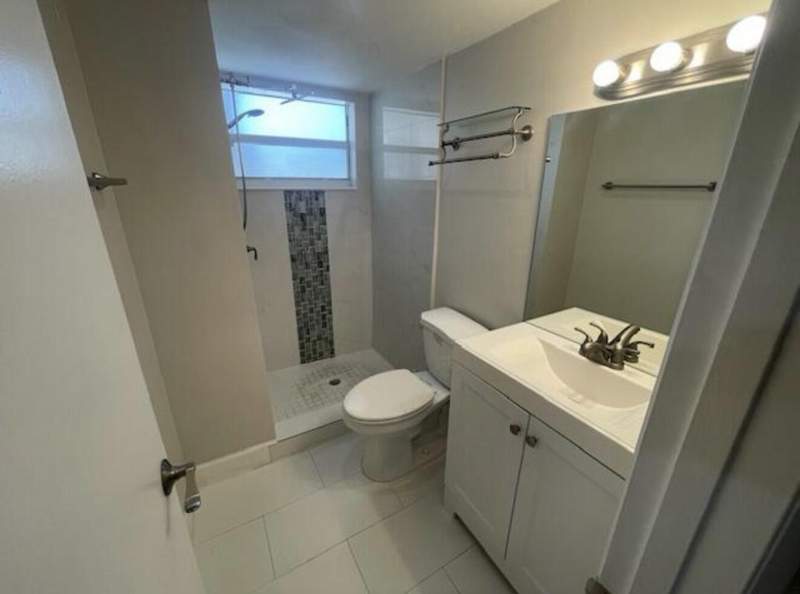 2 bedroom Condominium at 705 Lori Dr Drive #216, Lakeside Village, Palm Springs — photo 4