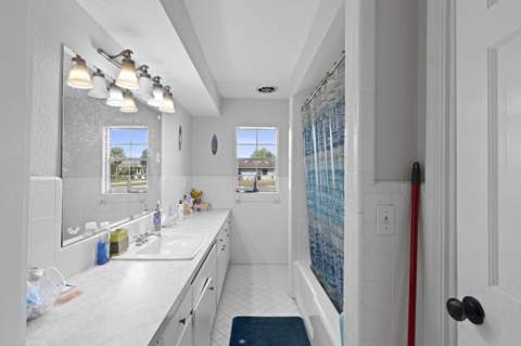 2118 SE Morningside Boulevard, Port St. Lucie FL - photo 21 of 54