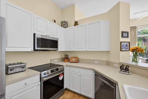 7671 Dahlia Court, West Palm Beach FL - photo 21 of 68