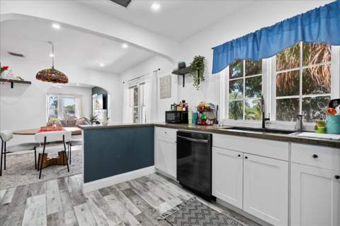 815 Omar Road, West Palm Beach FL - photo 12 of 33