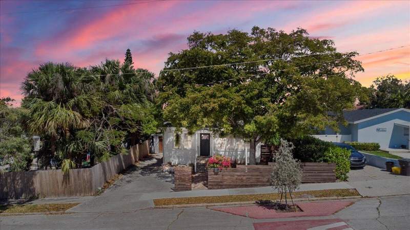 3 bedroom Single Family Residence at 815 Omar Road, Omar, West Palm Beach — photo 1