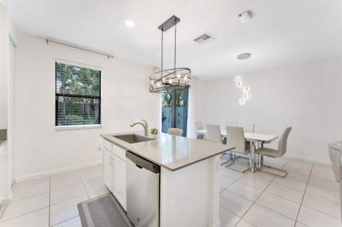 12826 Anthorne Lane, Boynton Beach FL - photo 8 of 41