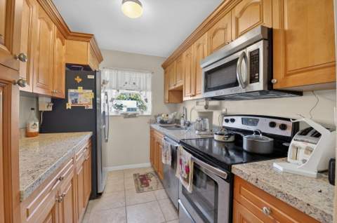 220 High Point Court #B, Delray Beach FL - photo 6 of 20