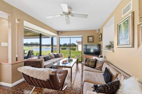 5787 Lakeview Mews Place, Boynton Beach FL - photo 19 of 49
