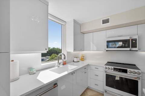 5380 N Ocean Drive #3b, Singer Island FL - photo 8 of 47