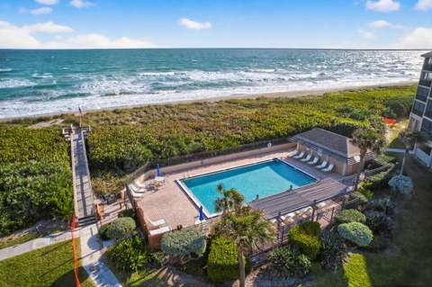 2491 NE Ocean Boulevard #106, Stuart FL - photo 8 of 49