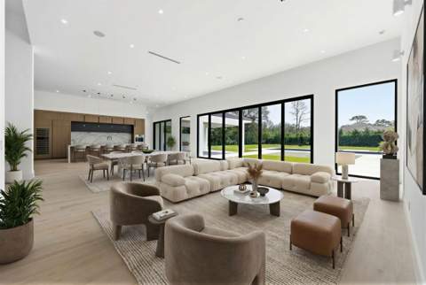 5770 Dixie Belle Road, Palm Beach Gardens FL - photo 6 of 54
