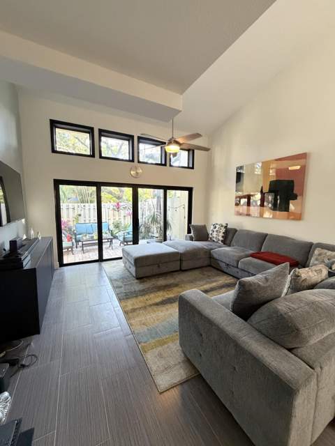 1400 NW 9th Avenue #D-28, Boca Raton FL - photo 9 of 35